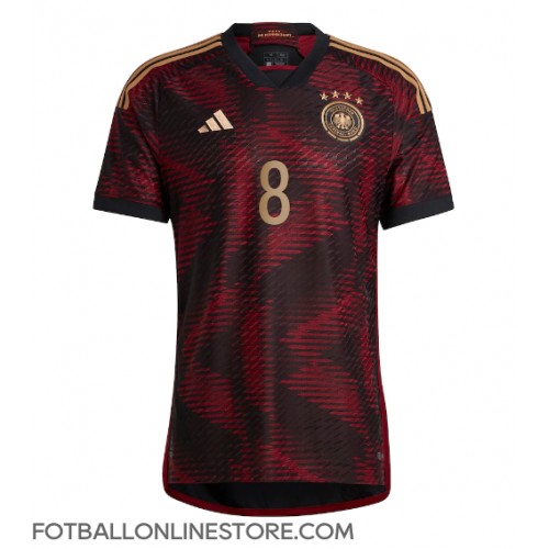 Billige Tyskland Leon Goretzka #8 Bortetrøye VM 2022 Kortermet